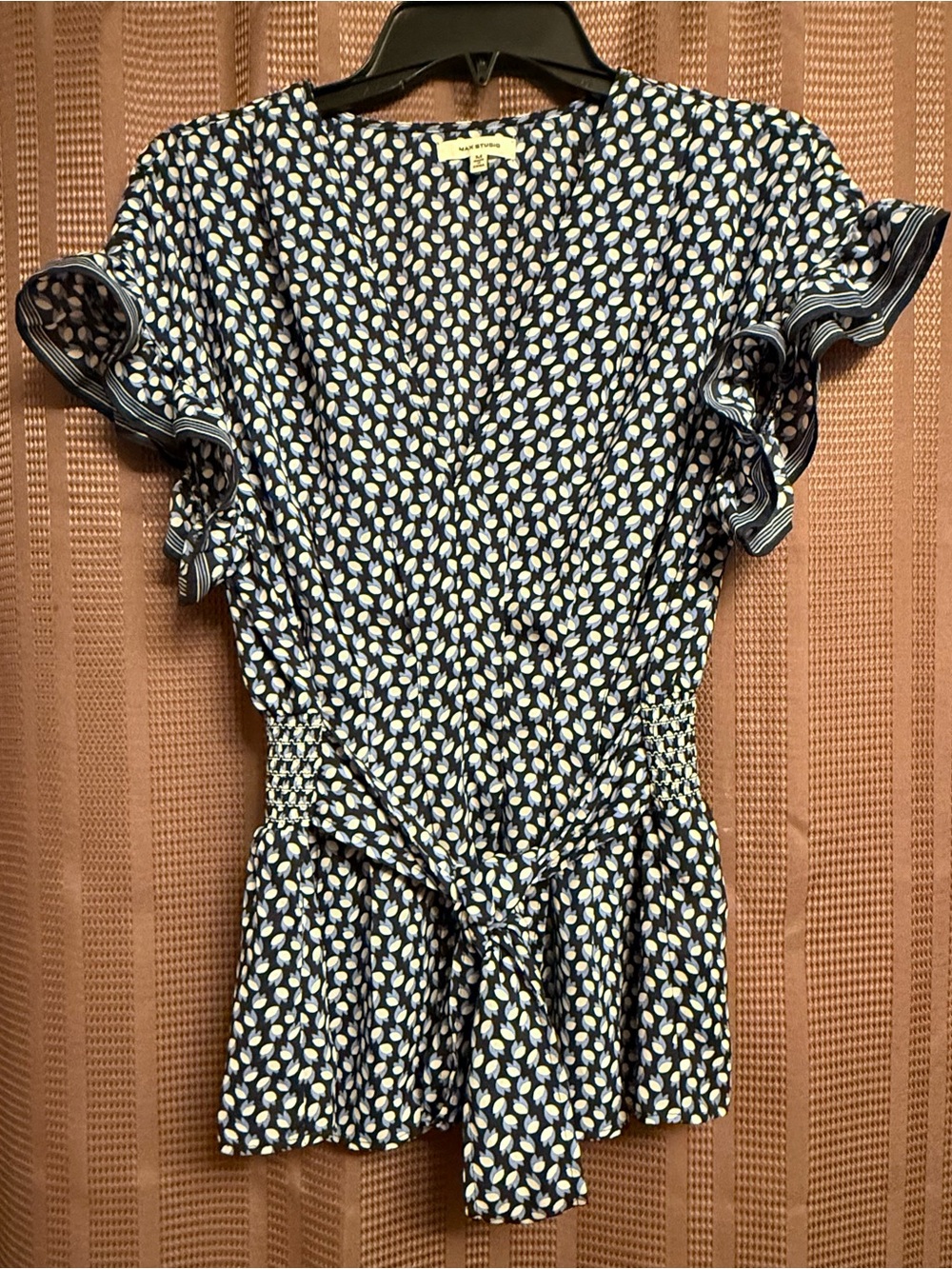 Max Studio Navy Clover Print Ruffle V-Neck Smocked Blouse Size M